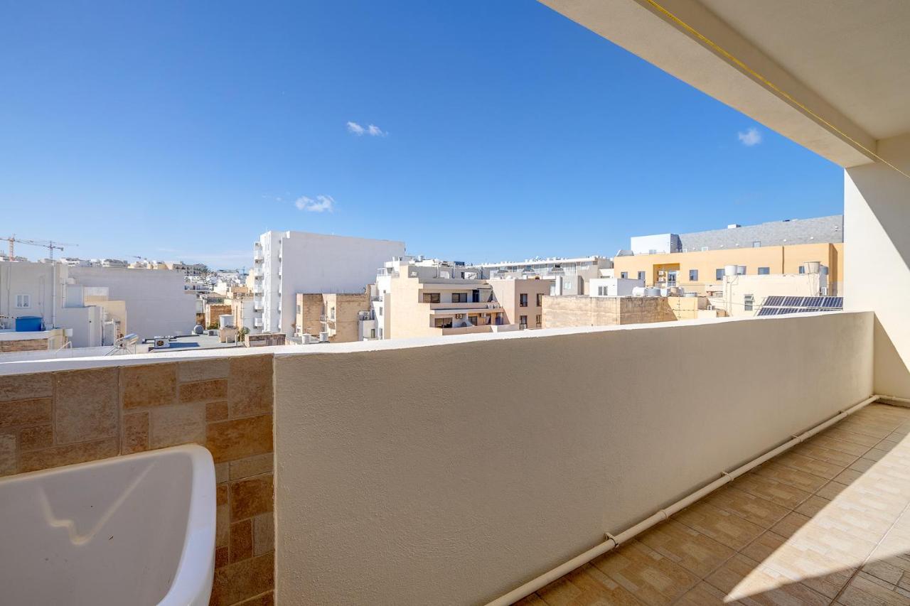 Perfect Location Idyllic 2br *