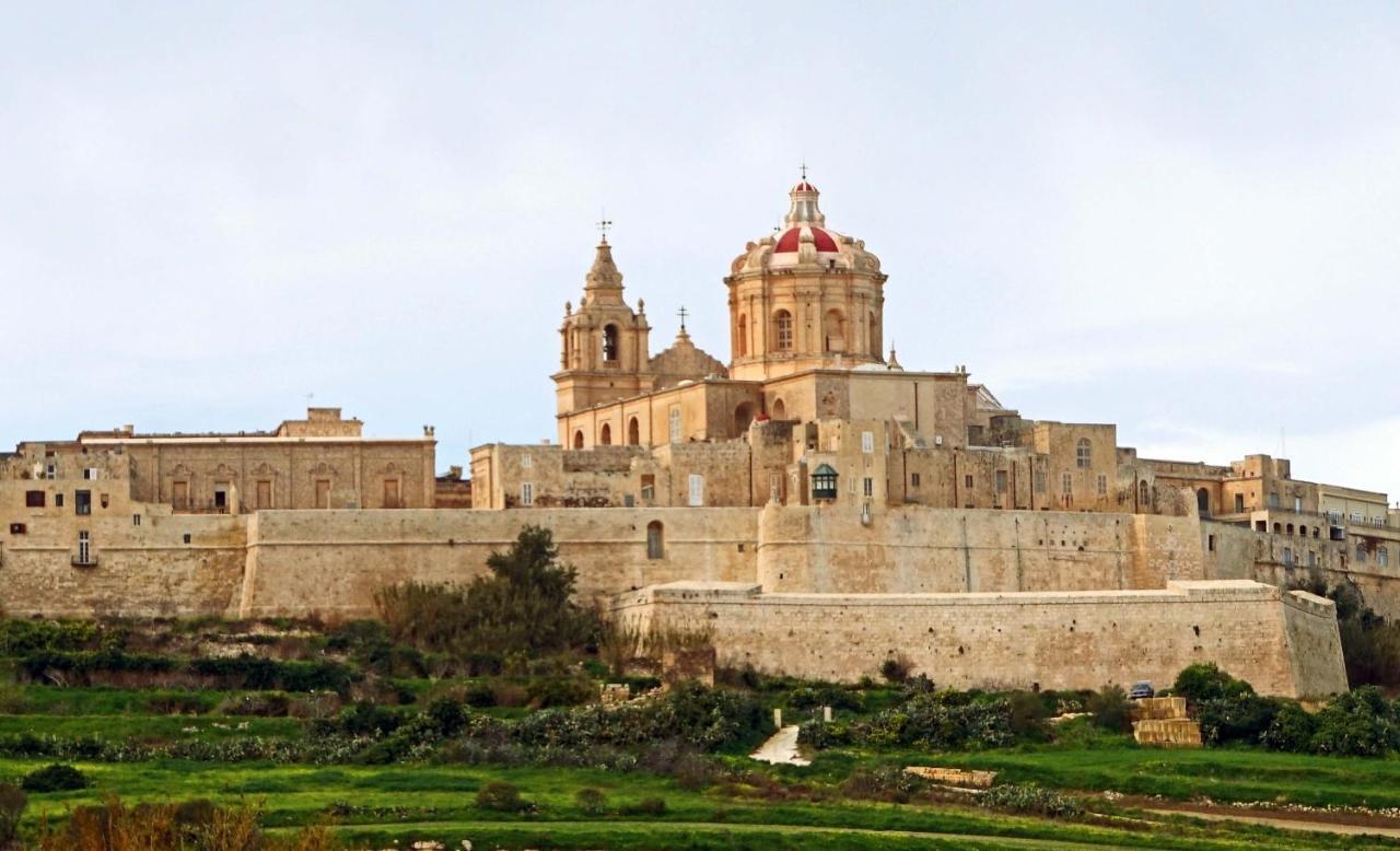 Perfect Location Idyllic 2br * Sliema